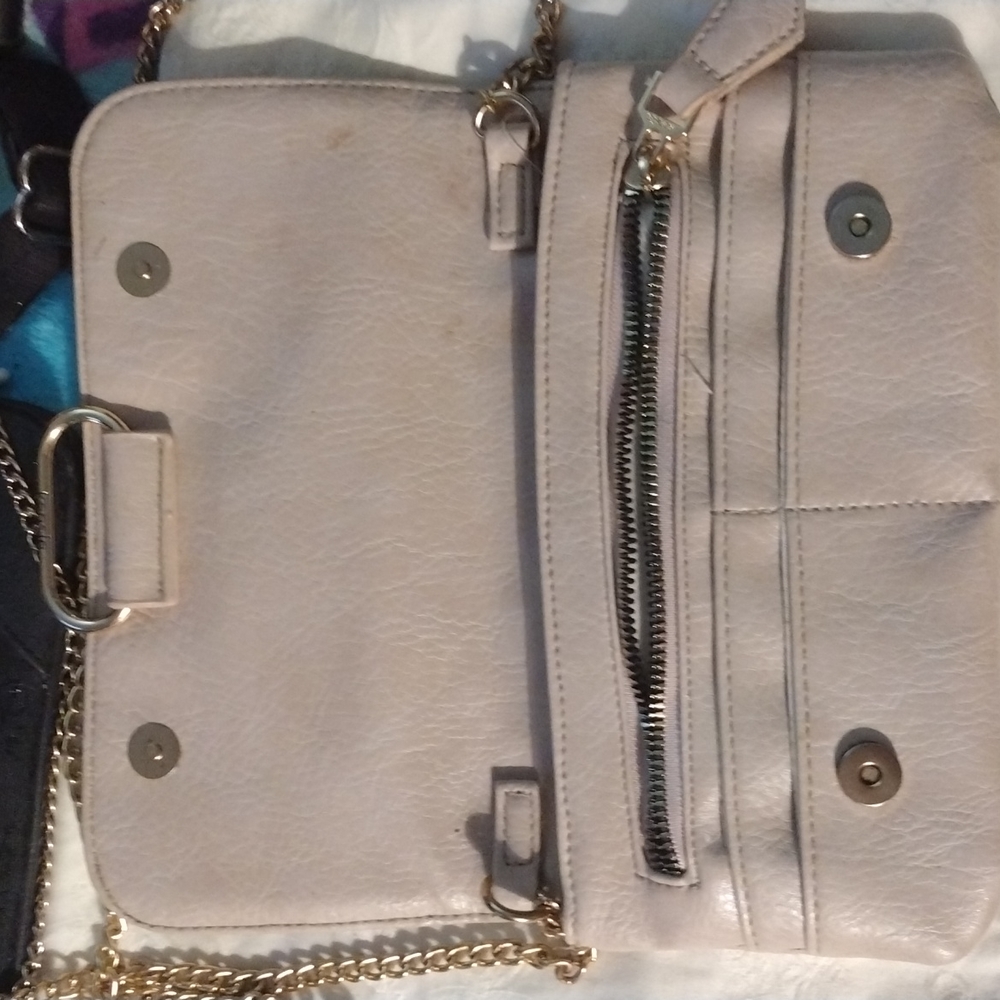 Wristlet/wallet - Picture 2 of 6